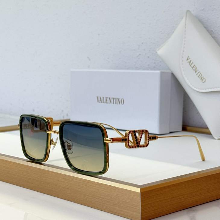 Picture of Valentino Sunglasses _SKUfw75731586fw